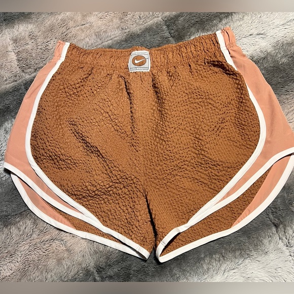 Women’s Nike Run Shorts(NWOT) - Picture 1 of 3